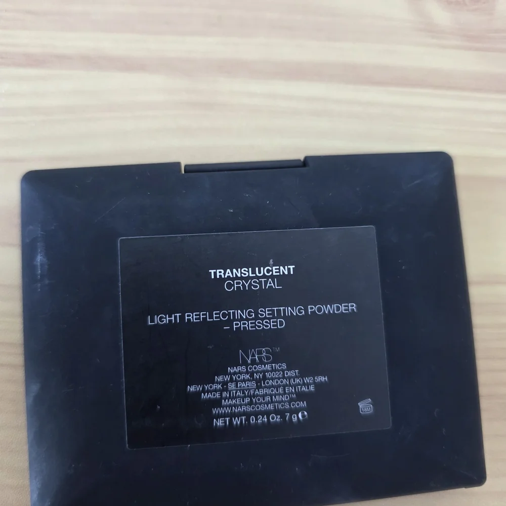 NARS Translucent Crystal Compact - Picture 3 of 4